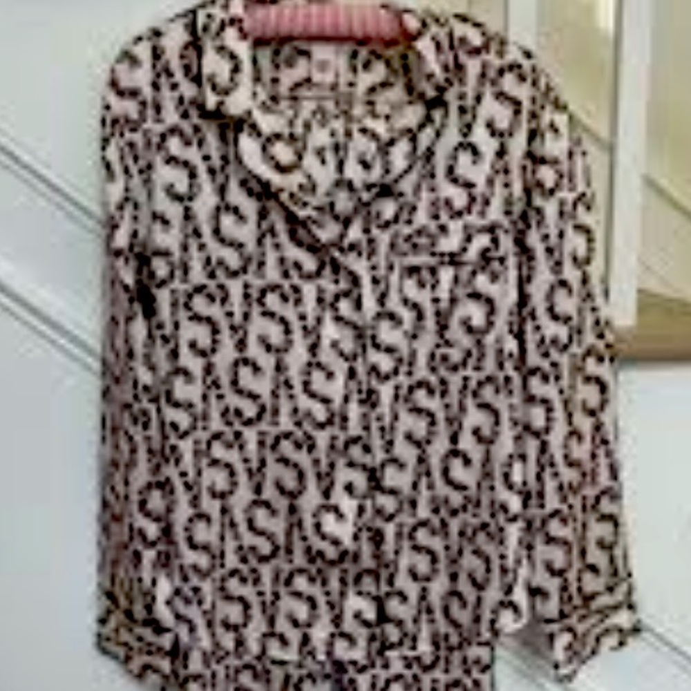 VICTORIA SECRET LOGO PRINT PJ TOP - NWT